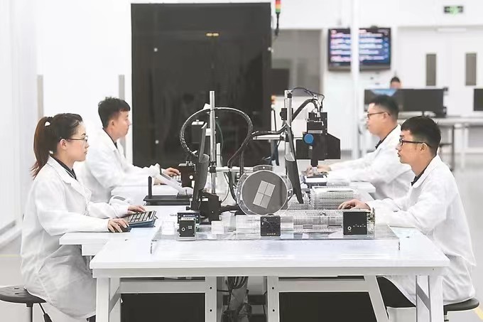 米乐 M6米乐政经1号︱走在前、做示范江苏锚定这十大牵引性重点工作(图1)