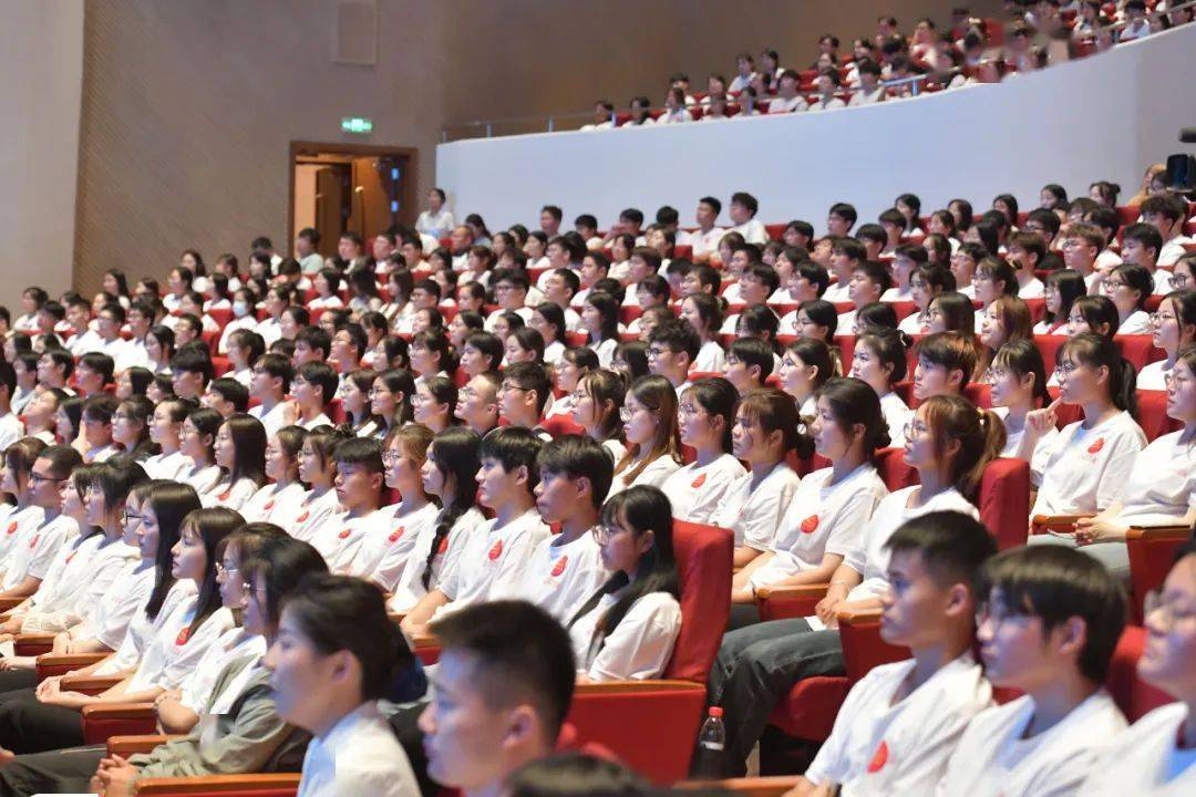 米乐M6 米乐市委书记与千名学子面对面聊了啥?(图3) 米乐M6 米乐市委书记与千名学子面对面聊了啥?(图3)