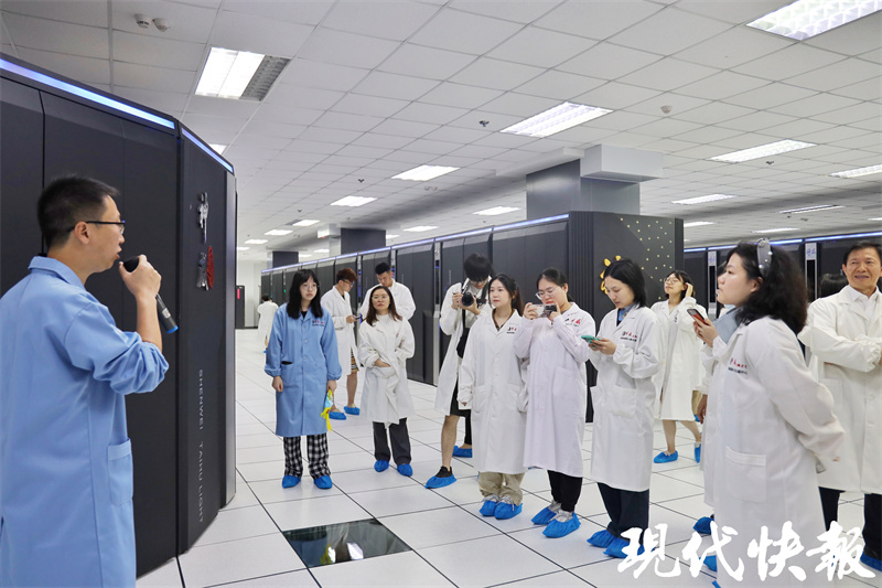 米乐 M6米乐香港传媒学子用脚步丈量江苏8天5市他们看到了什么？(图4)