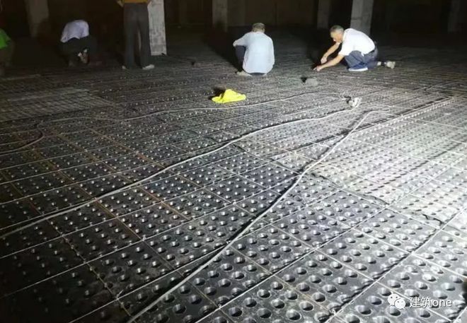 地下米乐M6 米乐室排水板施工方案(图1)