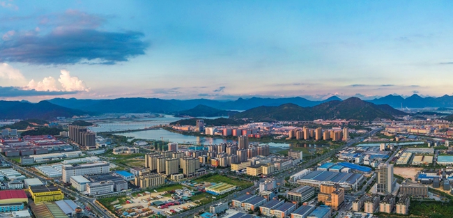 米乐 M6米乐全球新能源看宁德(图2)