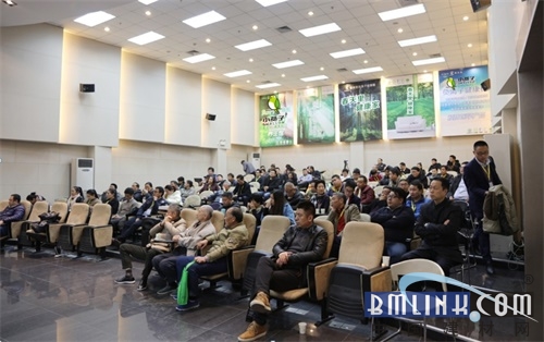 米乐 M6米乐小燕子健康板:一个颠覆行业的品牌坚守之路(图3) 米乐 M6米乐小燕子健康板:一个颠覆行业的品牌坚守之路(图3)