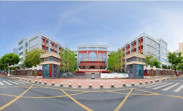 在成都中学教育界有一种学生的成长叫做“很四十九中”!(图4) 在成都中学教育界有一种学生的成长叫做“很四十九中”!(图4)