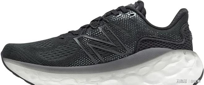 姜还是老的辣全球四大跑鞋亚瑟士索康尼新百伦布鲁克斯谁更强(图7) 姜还是老的辣全球四大跑鞋亚瑟士索康尼新百伦布鲁克斯谁更强(图7)
