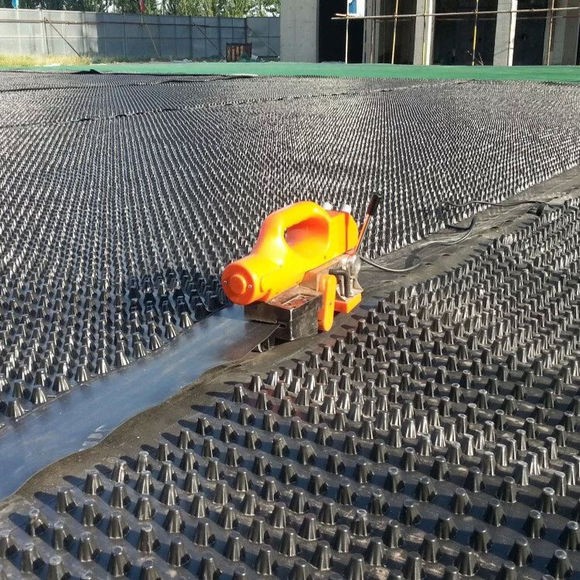 HDPE排水防水保护板施工规范(图2) HDPE排水防水保护板施工规范(图2)