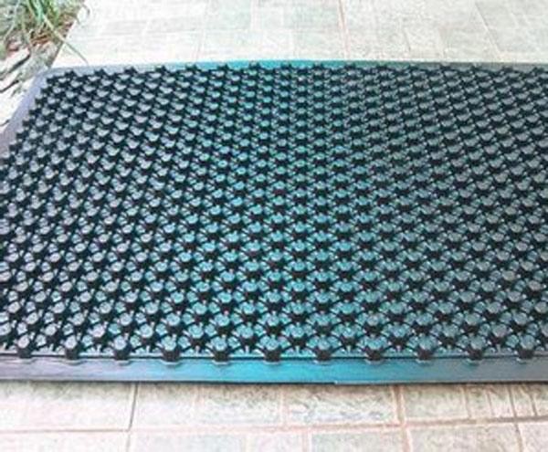 HDPE排水防水保护板施工规范(图4) HDPE排水防水保护板施工规范(图4)