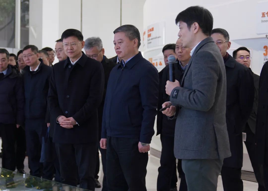 争创一流、对标先进!宝山区处级党政负责干部政治能力建设专题班赴苏州市、南通市学习考察(图2) 争创一流、对标先进!宝山区处级党政负责干部政治能力建设专题班赴苏州市、南通市学习考察(图2)