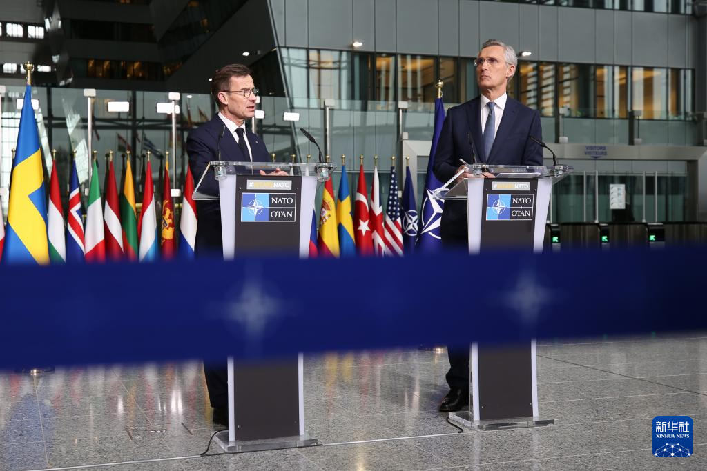 北约举行瑞典入约仪式(图1)