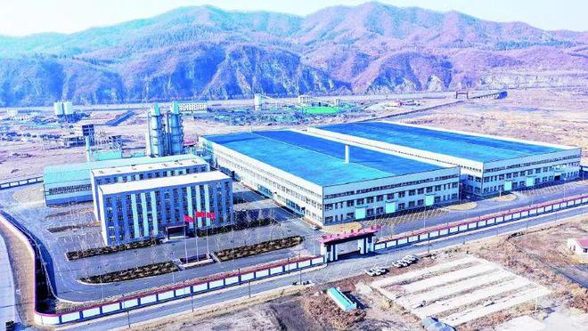 项目建设进行时丨通化鑫鸿年产300万吨环保新材料产业基地项目进展顺利(图1)