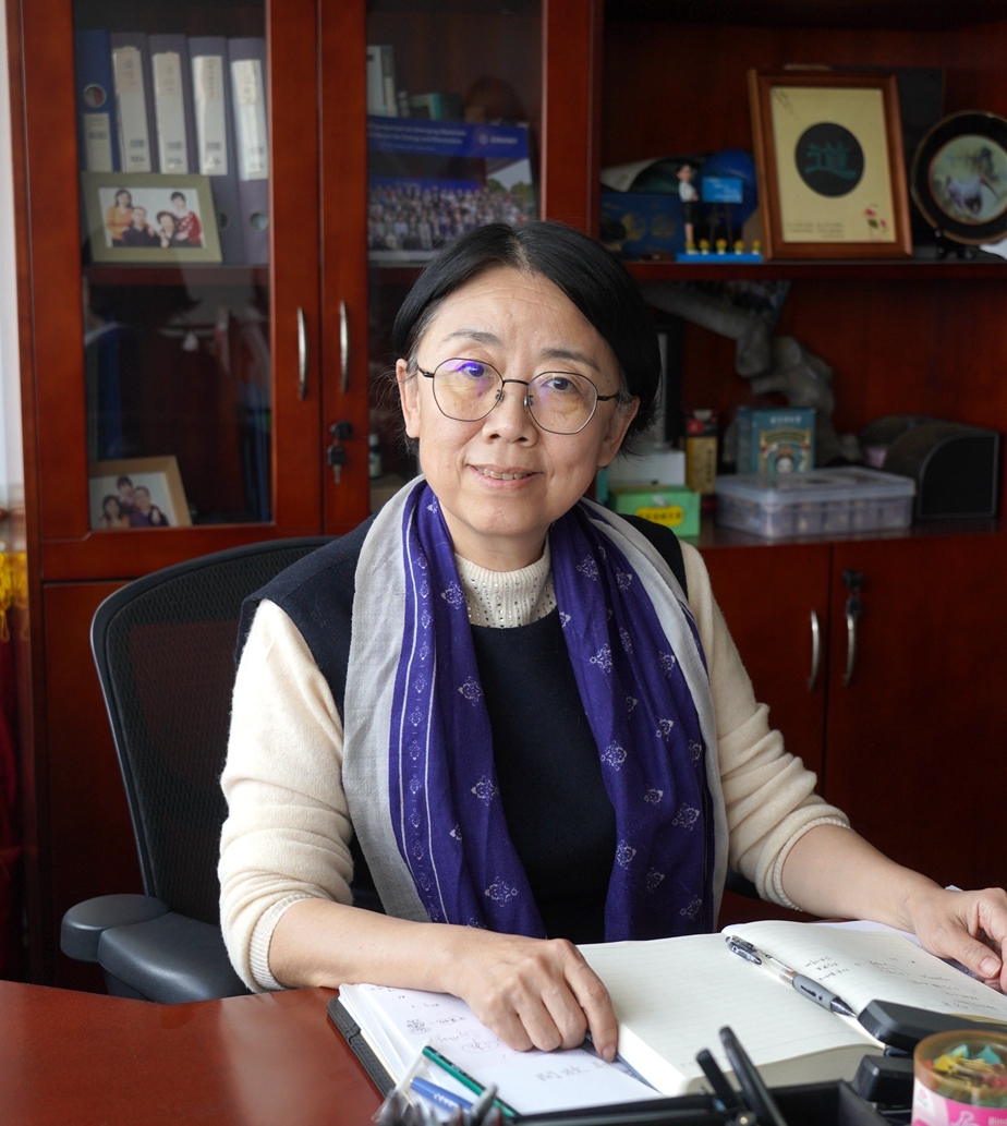 【新华日报·交汇点】“六边形战士”碳纳米管走进生活(图2)