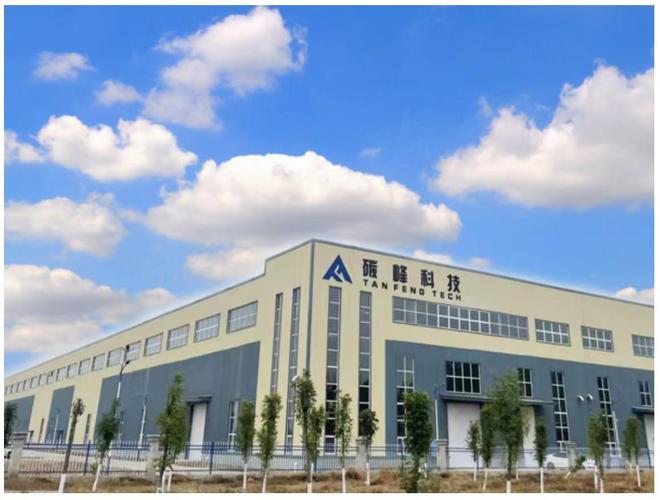 自研第三代卧炉CVD设备「碳峰科技」实现千吨碳纳米管量产 36氪早期项目(图2) 自研第三代卧炉CVD设备「碳峰科技」实现千吨碳纳米管量产 36氪早期项目(图2)