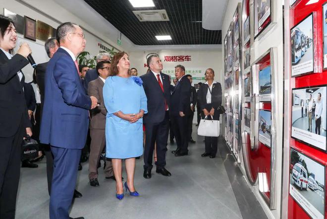 秘鲁总统博鲁阿尔特访问苏州(图3) 秘鲁总统博鲁阿尔特访问苏州(图3)