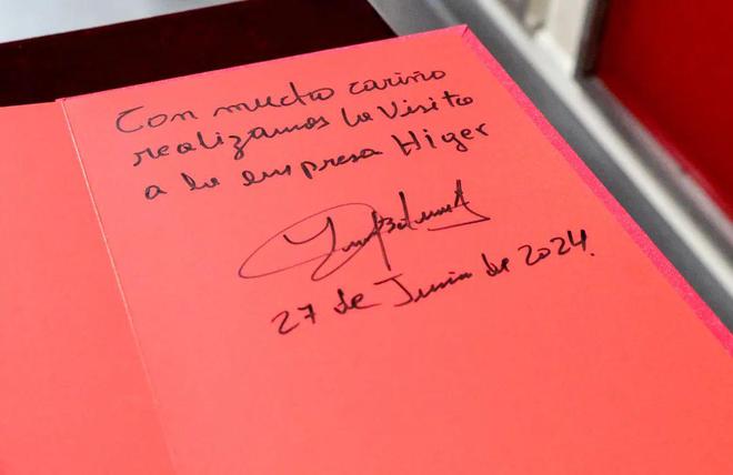 秘鲁总统博鲁阿尔特访问苏州(图4) 秘鲁总统博鲁阿尔特访问苏州(图4)